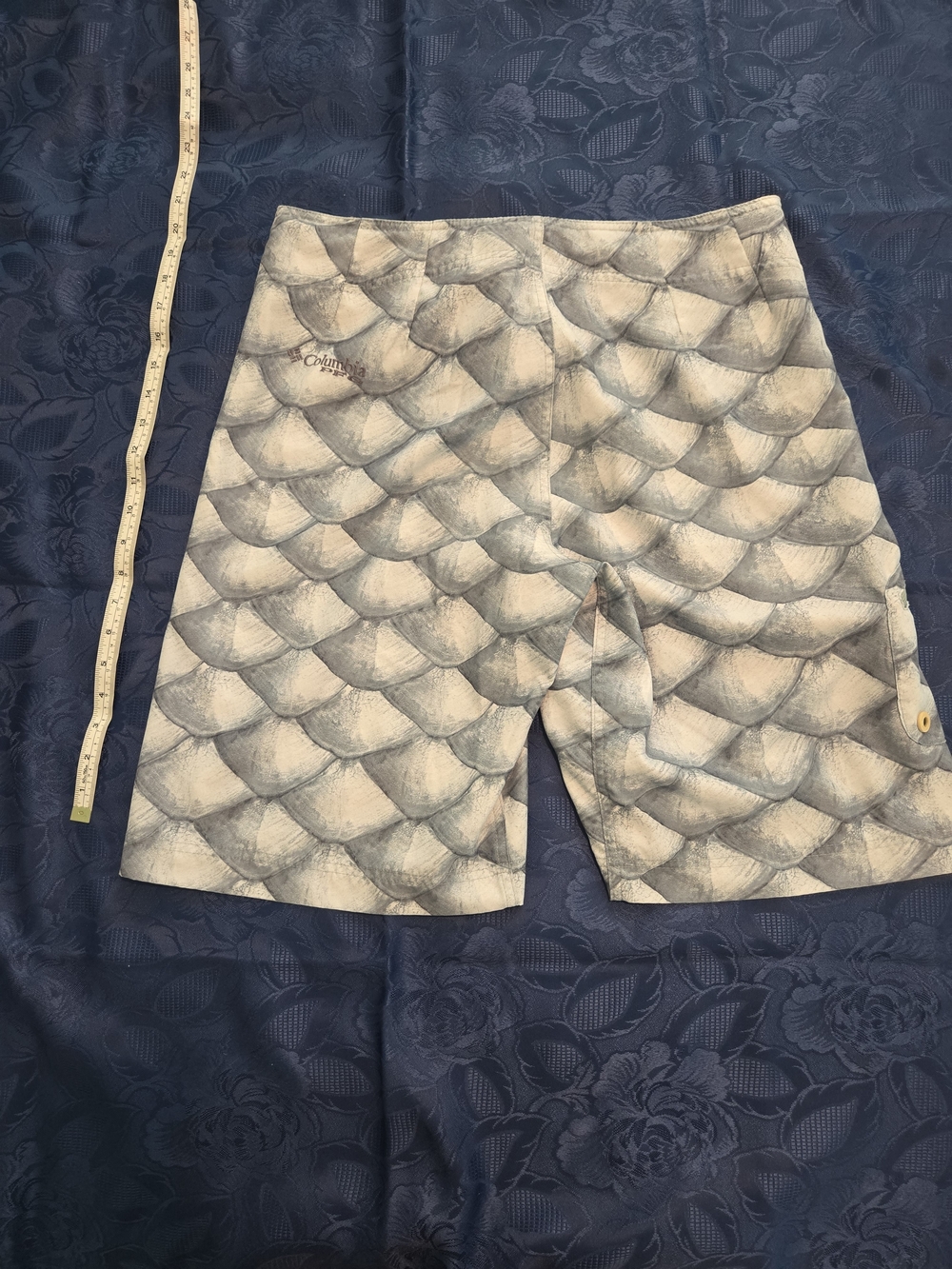 Columbia Men's Wave-Print Hybrid Shorts in Light Gray & Blue - Picture 2 of 5